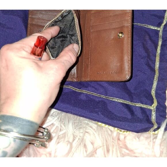 Michael Kors Brown and Cream Logo Wallet - Picture 3 of 6